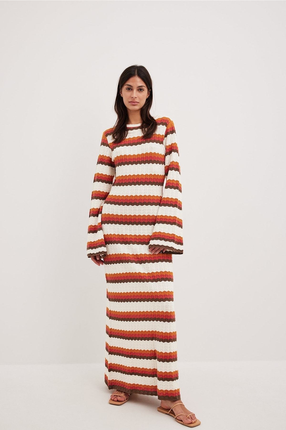 calista-weaved-zigzag-backless-maxi-knit-dress-sd00210121698-multi-s-sunfere-563824.jpg